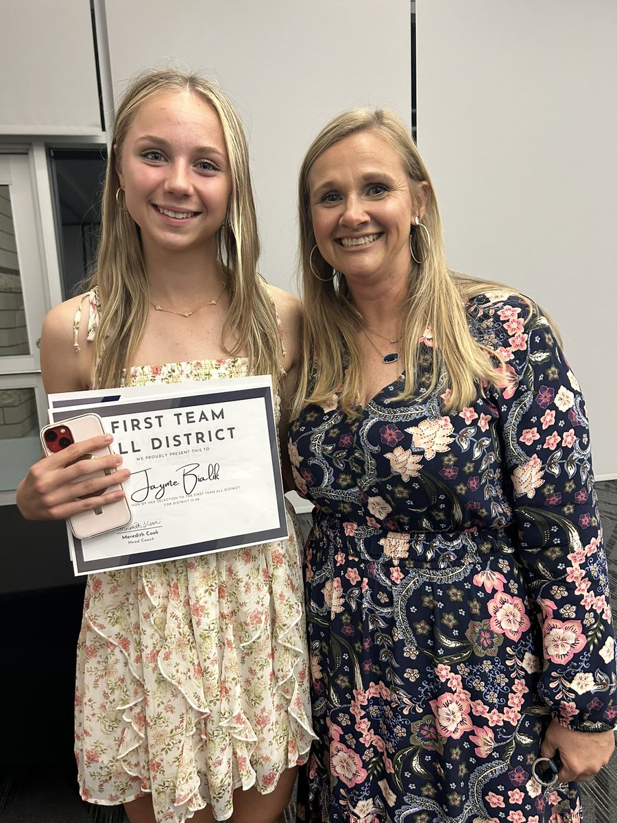 Great way to end the season with an amazing group of girls at College Park Soccer! So many new friendships and great memories. Proud to be part of this team and receive: 1ST TEAM ALL DISTRICT 13-6A OFFENSIVE MVP ACADEMIC ALL DISTRICT Proud of Coach Cook for Coach of the year!