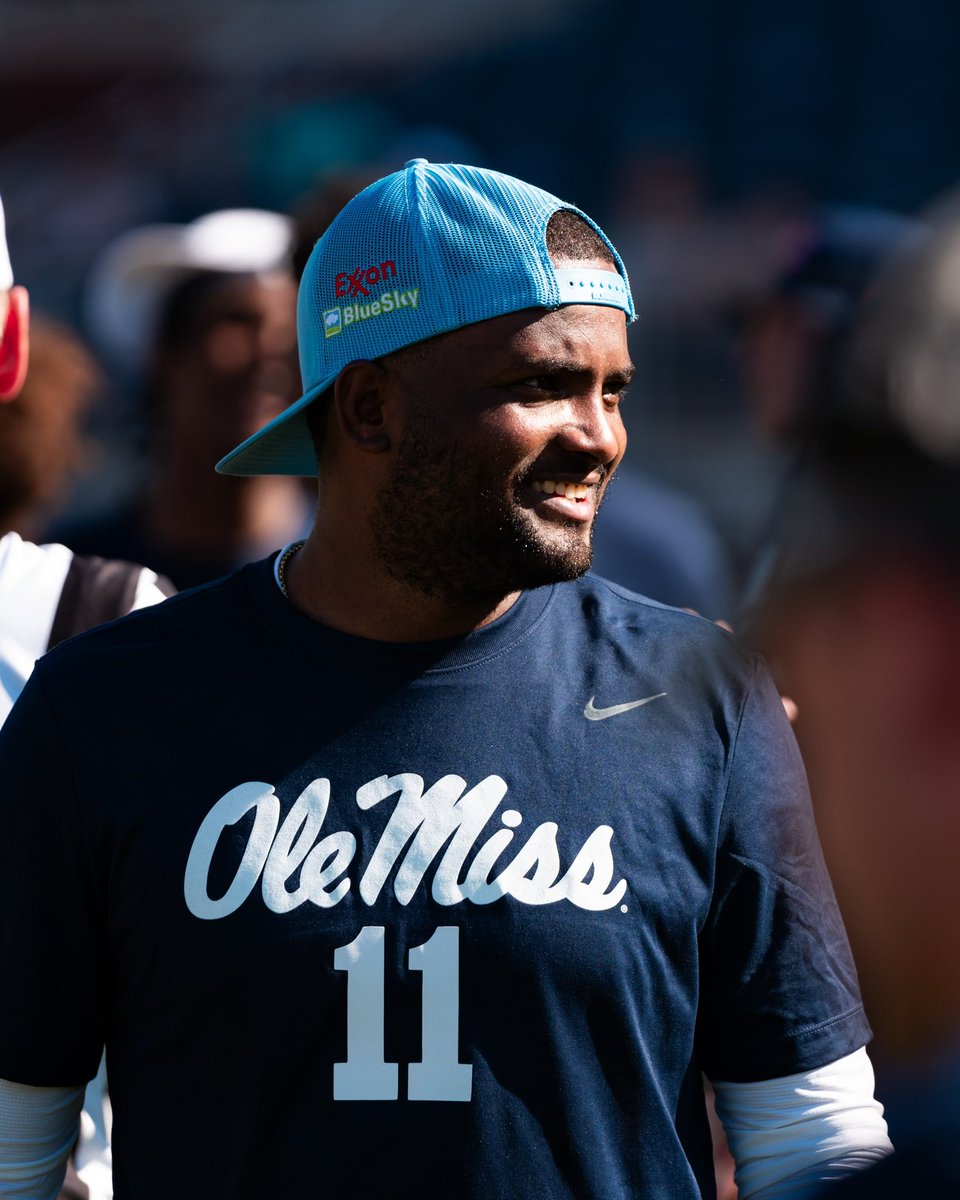 Hey @_kbolden loving the #BlueSky @OleMissBSB hat #HottyToddy @OleMissFB