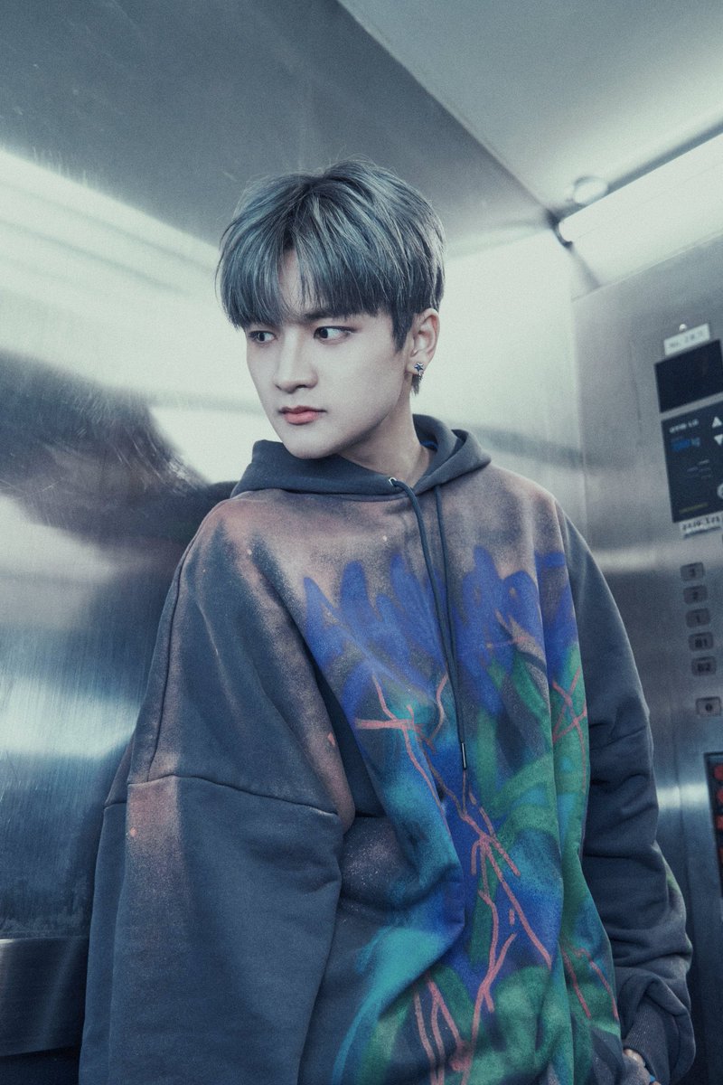 LeeYoonBr's tweet photo. 📸 #Yoon para o Debut Trailer: D-Day 

#NOWADAYS #나우어데이즈
#윤 #YOON https://t.co/NpNEzvpSWQ