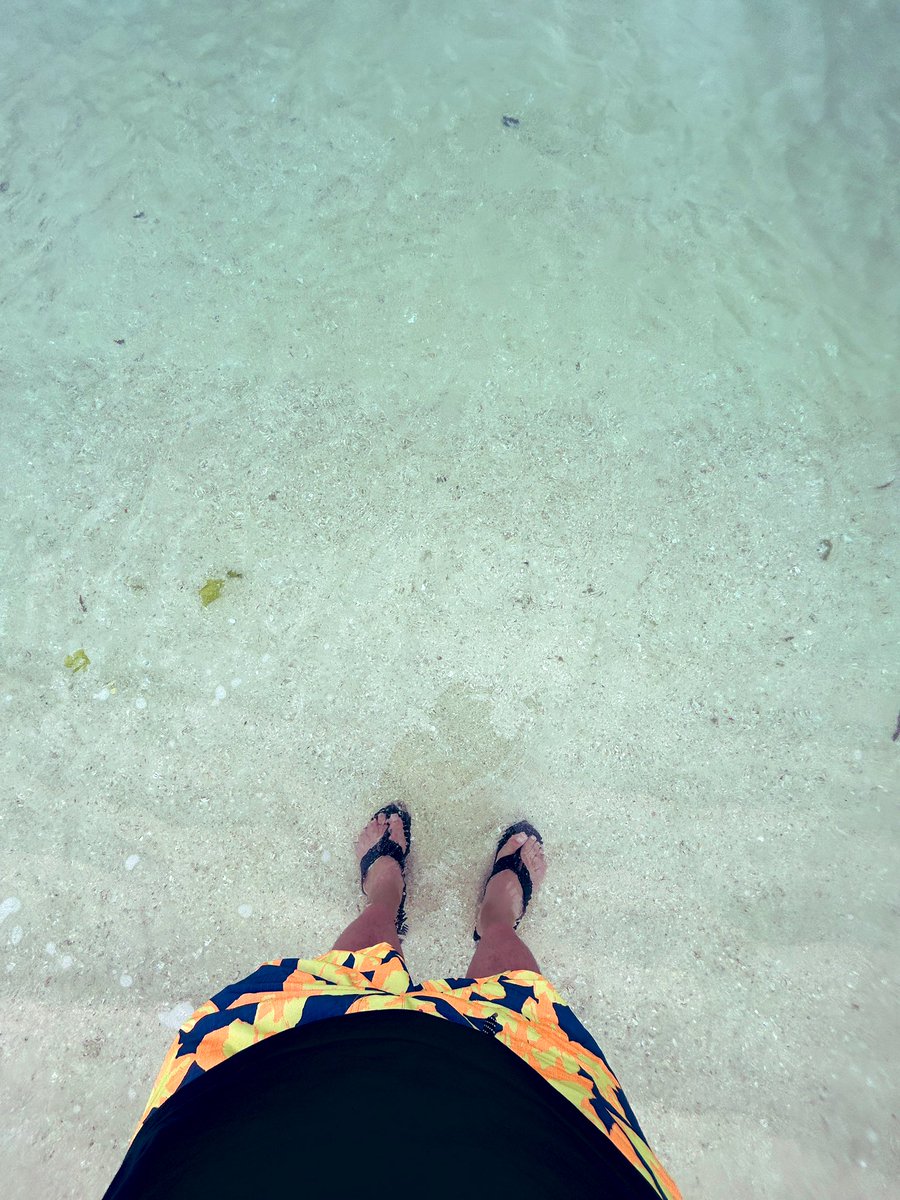 LipRusty's tweet photo. 海、最高ー😀
琵琶湖プチ移住中(次の移住候補探し中)
#移住 #琵琶湖湖畔 #キャンプ #旅人 #ハンターカブ #CT12 #沖縄 #北谷 https://t.co/pwUopz1zmW