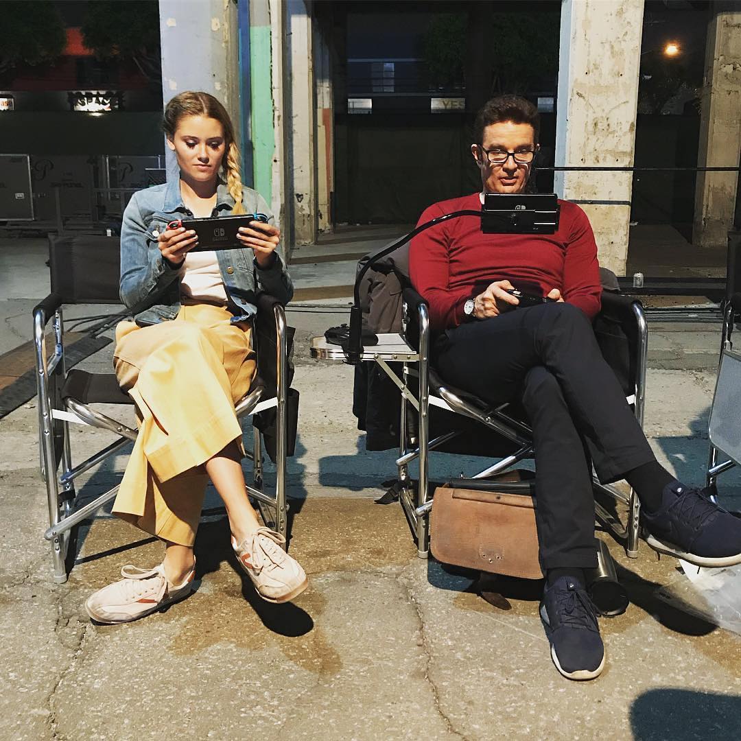 jamie_marsters's tweet photo. Pic of the Day: James Marsters & Virginia Gardner 'hard at work' gaming on the set of Marvel's Runaways S2 2018
@JamesMarstersOf #JamesMarsters @VirginiaGardner #VirginiaGardner @marvelsrunaways #MarvelsRunaways #VictorStein #KarolinaDean #ThinkSheKickedHisButt #OnANDOffScreen https://t.co/wZJUC6l0Bp