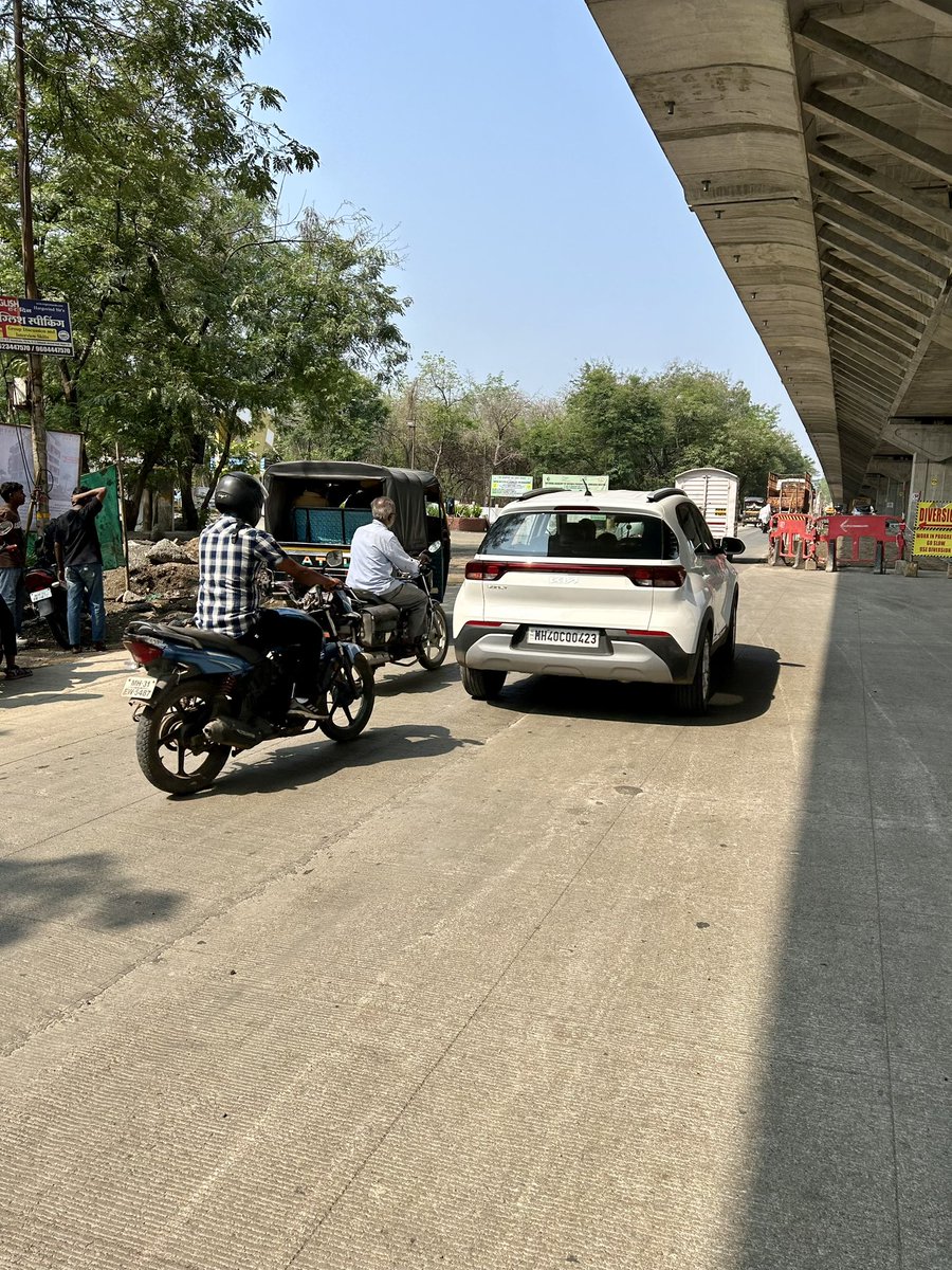 ashish_jadhao's tweet photo. Leaving Nagpur for Wardha and then to Amravati 🗳️
Nagpur is all set for very interesting battle this time.
#GadkariVsThakre
#ElectionTrail https://t.co/v3t799cnG2