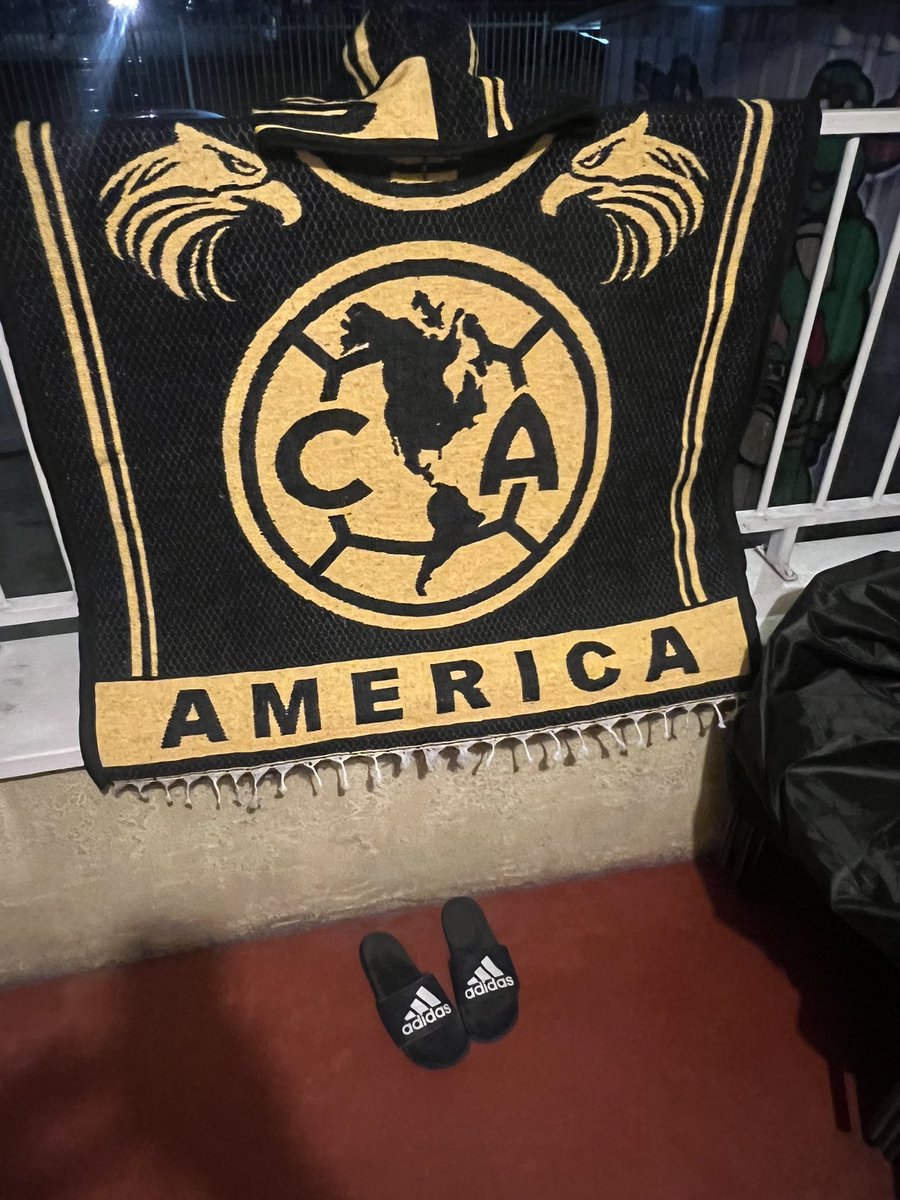 Ternuritas si sabían que todo Europa envidia mucho a la Liga MX ? Es Porque ellos nunca podrán tener a un equipo tan chingon como el Club América. 🤷🏻‍♂️ - Arriba el América HDSPM. 🦅