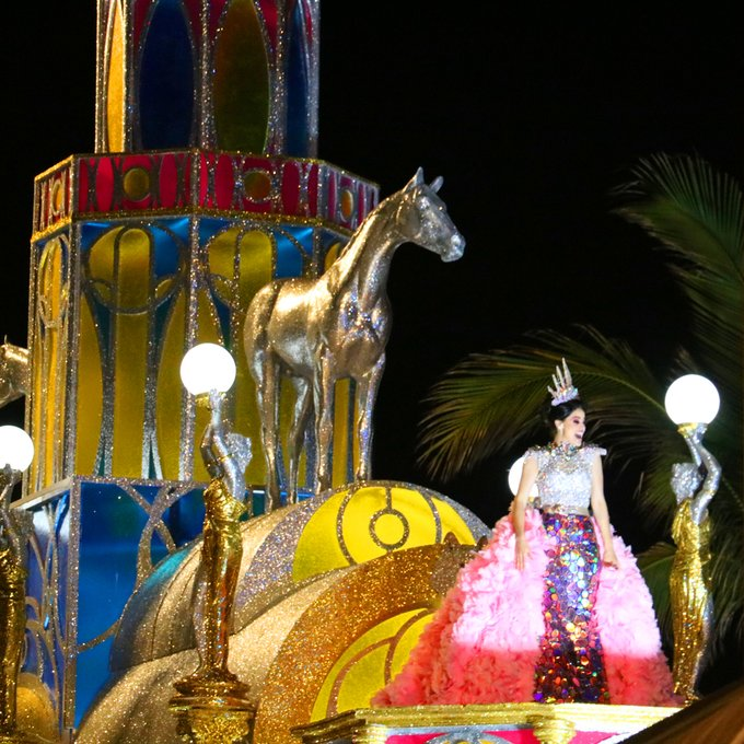 Carnival in Mazatlán is a huge party!

Coronations, parades, concerts, fireworks, and even giant puppets!

More info: -> mazatlanvisit.com/mazatlan-carni…

#mazatlan #carnival #mardigras