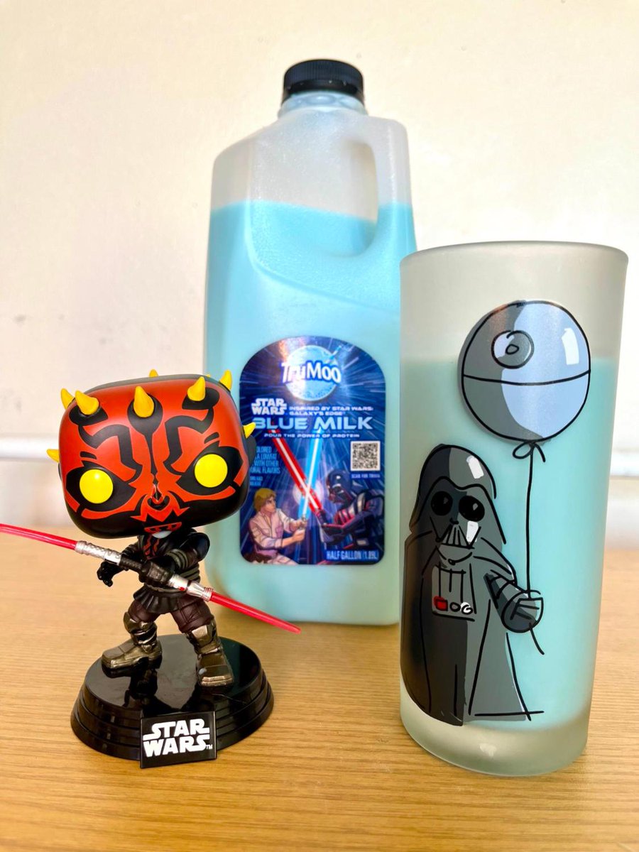 What does Star Wars Blue Milk taste like? The review you need to read nerdist.com/article/what-d…