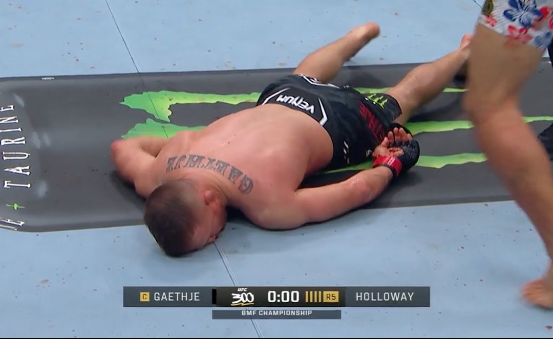 SavinTheBees's tweet photo. Me after I nut in her https://t.co/WxypDLQDFx