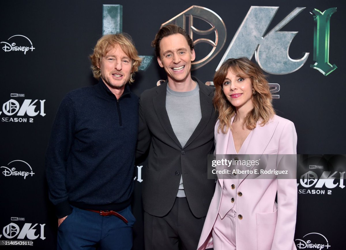 TomHidFansLATAM's tweet photo. Tom junto a Sophia DiMartino y Owen Wilson asisten el día de hoy al evento Emmy FYC de #LokiSeason2 en el teatro Samuel Goldwyn en Beberly Hills en California.
📸 : Alberto E. Rodríguez. Gettyimages
#tomhiddleston #sophiadimartino #OwenWilson #Loki #Sylvie #Mobious https://t.co/kNvz8r2hx2