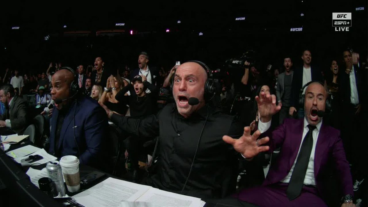 SportsCenter's tweet photo. HOLLOWAY WOW 🔥 #UFC300 https://t.co/8eSvk5NBFZ