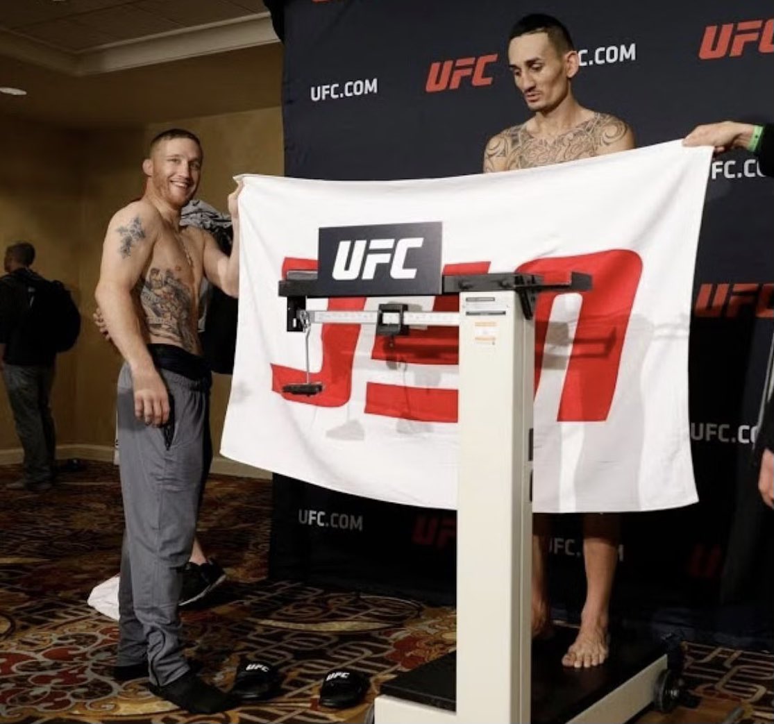 Holloway finally gets his revenge on Gaethje for showing his dick and balls on the scales #UFC300