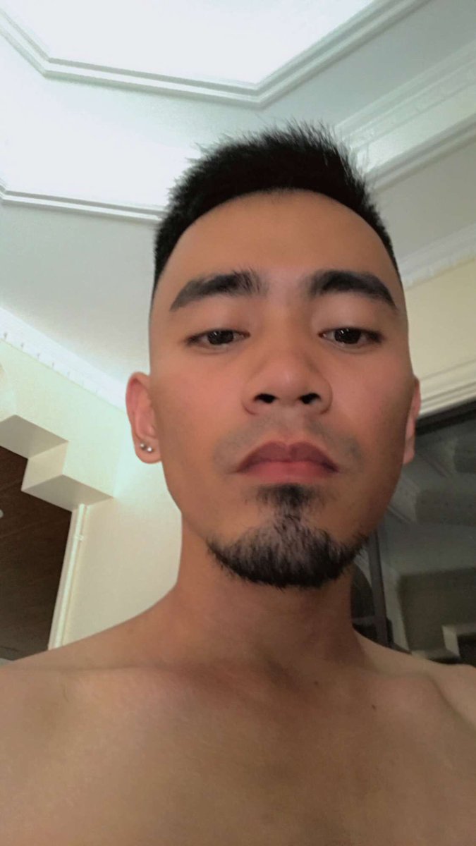 9astroboy9's tweet photo. Pagupit kay init 😅😅 https://t.co/4N94FH4mSD