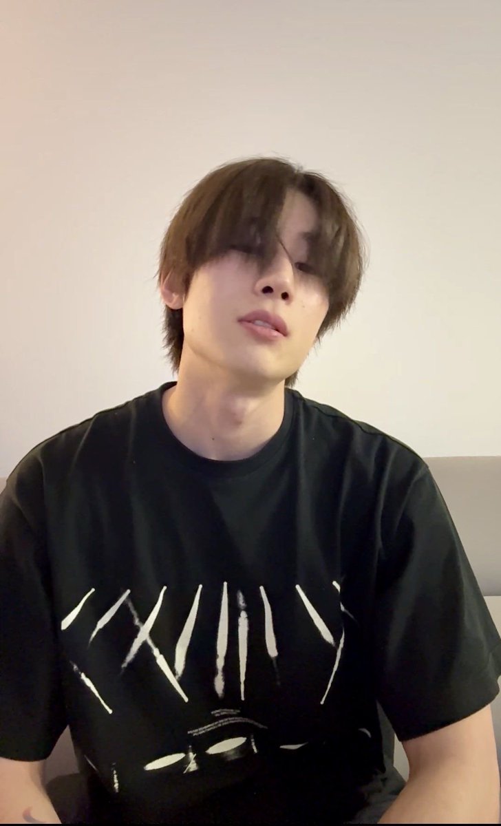 phuddarazza's tweet photo. หวัดดีคับ แกs้บมาส่งแน้ว https://t.co/CBDIfLELiz