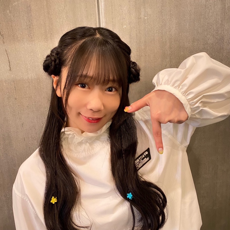 DIALOGUE+ 飯塚麻結 Tシャツ Tシャツ (飯塚麻結)ver.03 | きゃに