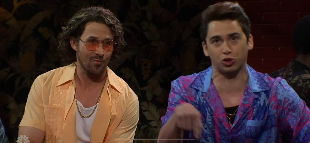 giselleb1234's tweet photo. They got Ryan Gosling fighting for his life in this episode IM CRYING 😭🤣#SNL https://t.co/n4gsxZrwTO