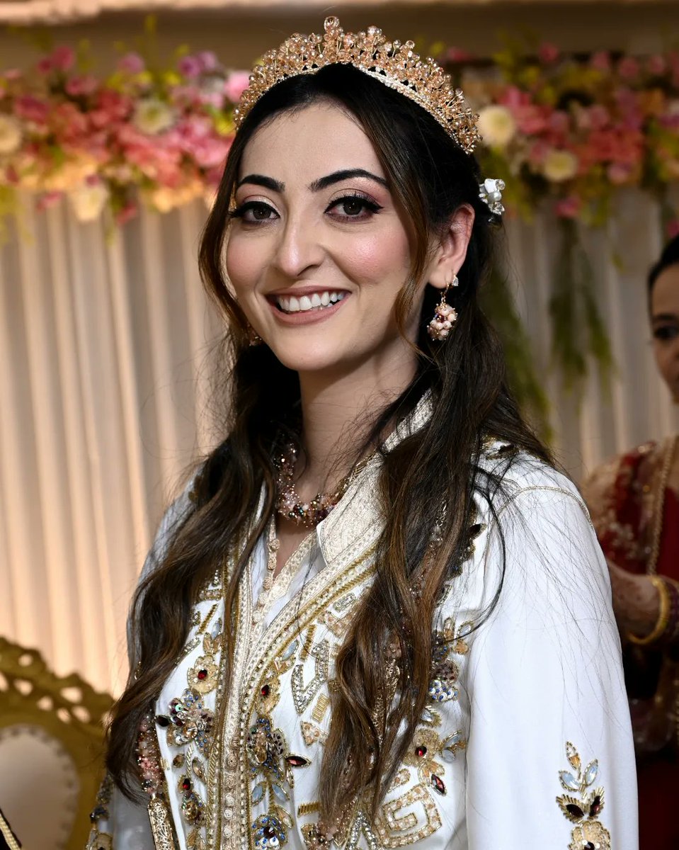 Algerian Bridal Shoot at Nikah Ceremony 👰 Photography Team @Wedsfy For booking visit wedsfy.in #bridalmakeup #bridedress #bridestyle #algerianbride #algerianwedding #weddingphotography #wedsfy #wedinindia