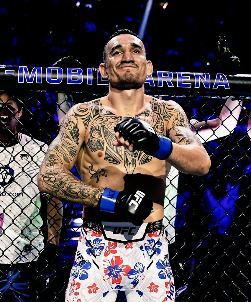 MMArena_'s tweet photo. Monter de catégorie, prendre l'un des plus gros striker de cette catégorie, le mettre KO.

BMF 🩸 https://t.co/bhk884RKEI