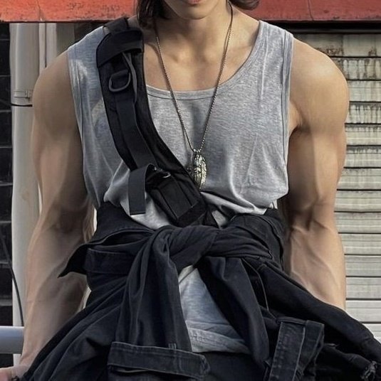 ㅤ

ㅤ Work and Street outfit.

ㅤ #SeductiveSunday