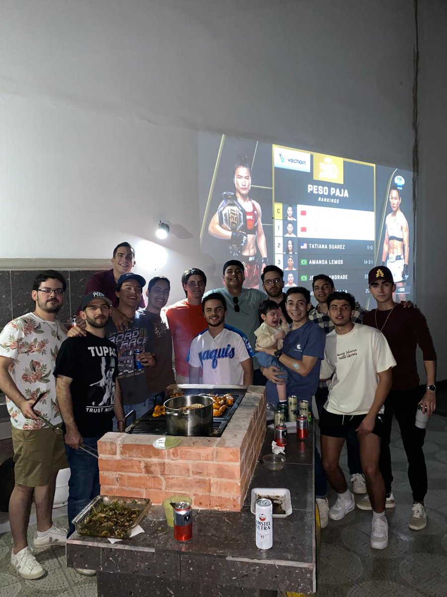 Saludos desde Ciudad Obregón desde patio Rubén, super cartelera la de hoy #UFC300 #CentralFOX #UFCxFSMX <a href="/MonicaArredondo/">Monica Arredondo 🫶🏻</a> <a href="/DieVenegas/">Diego Venegas Díaz</a>