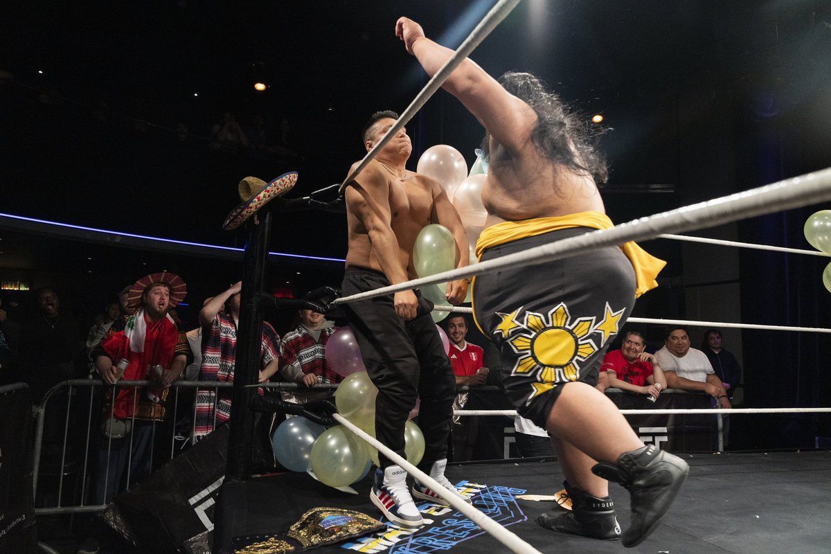 mewwrestling's tweet photo. The Championship Fiesta for @ELCHATOLIBRE abruptly took a frightful turn courtesy of @FALLAH1 https://t.co/de8P77eUHP