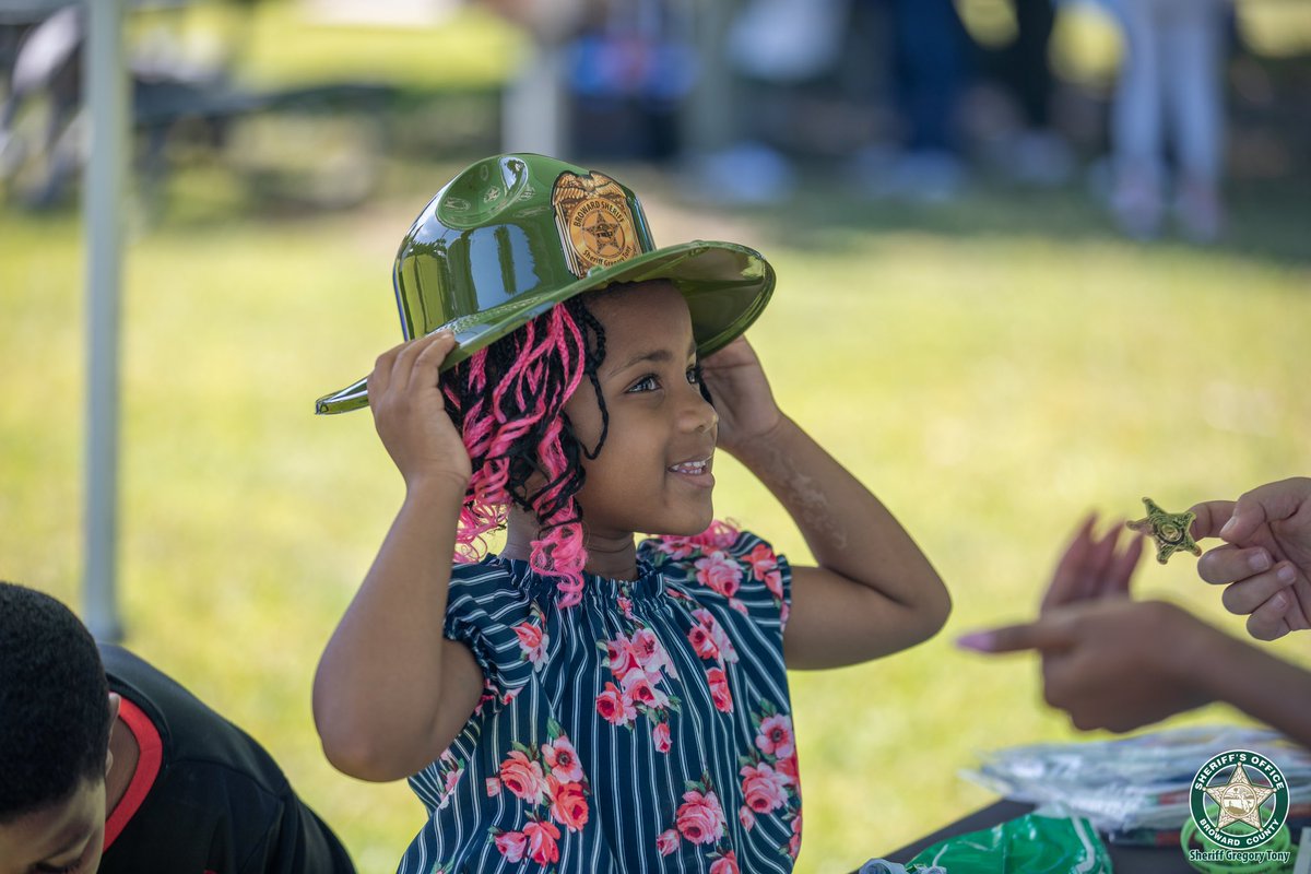 BSO participated in the Broward Aware Family Fun Resource Fair, dedicated to preventing child abuse. The event showcased various resources from different organizations available to attendees. Thank you for having us and giving us a space to connect to our community!