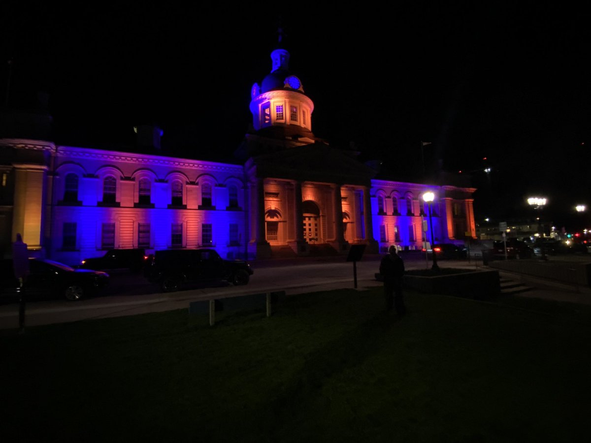 FND_Together's tweet image. À big thank you to the  city of Kingston @cityofkingston for illuminating city hall Blue and Orange  to help spread awareness about #FND 
#FNDaware