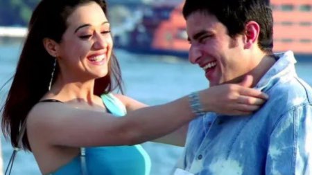 iammaneth's tweet photo. i think we as the generation that grew up on movies like kal ho naa ho really slept on saif ali khan, cos look at that face! 

media has so often pushed the likes of shahrukh khan on us (don’t get me wrong, i adore him) but that’s led us to really look past actors like saif! https://t.co/oiDpo1Syz2