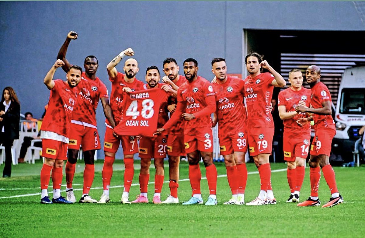 GozarZargo's tweet photo. 🔴⚫️🦅🤲🏽 https://t.co/MN0zFX0Ebn