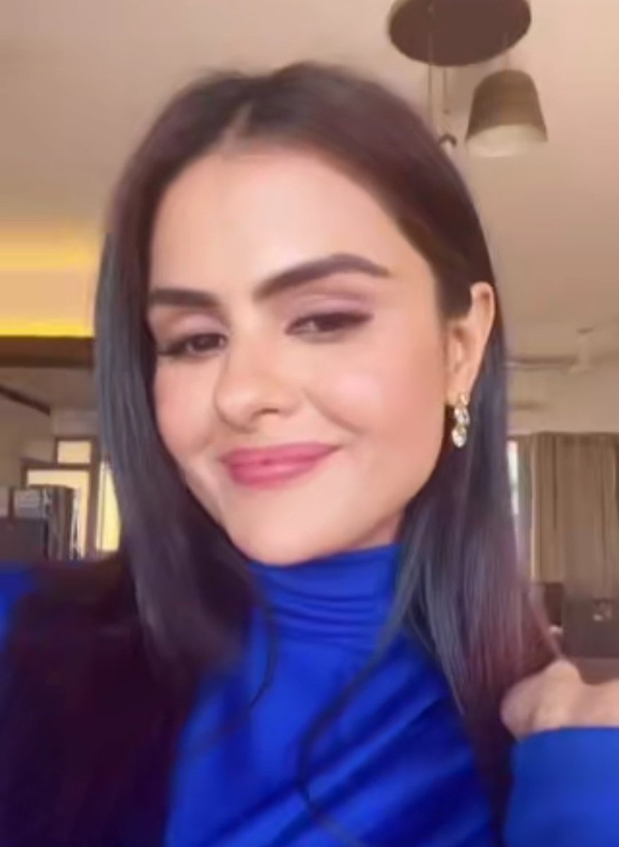 Yaar meko maan karta hai iska gaal khichke kuchi puchi kardu
😍😍❤❤🫂🫂

#PriyankaChaharChoudhary #PriyAnkit #PriyAnkitForever #PriyAnkitwarriors