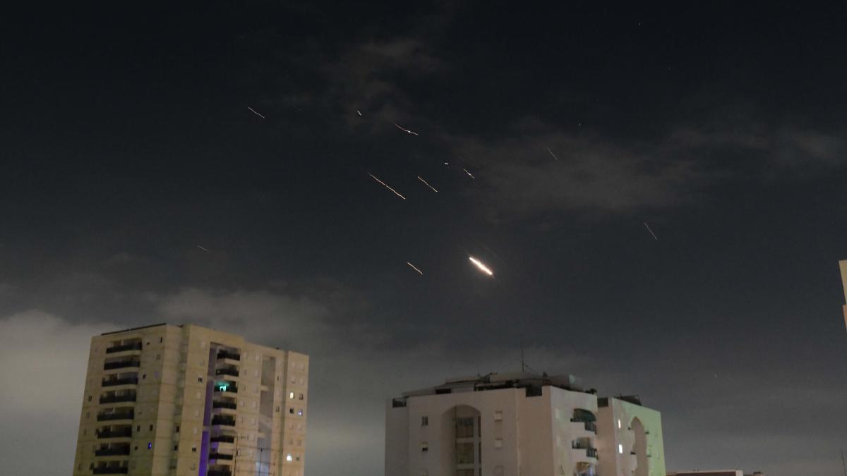 „Mehrere Raketen schlugen auf israelischem Territorium ein“ to.welt.de/cwRQ9bl