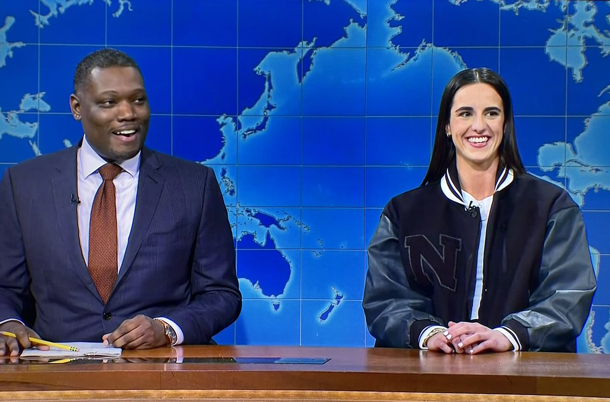 Caitlin Clark crushes it on SNL!!!!!!!