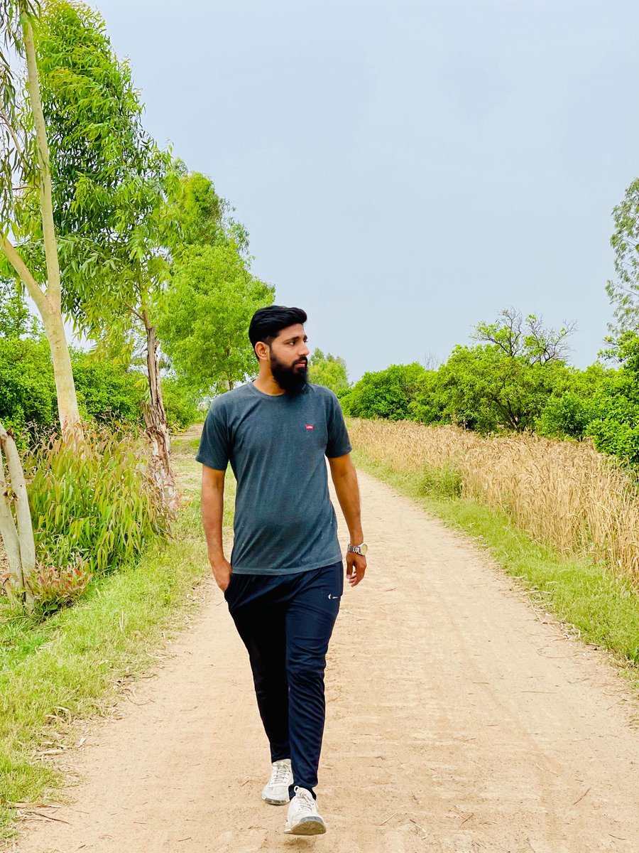 If you truly love nature, you will find beauty everywhere.

#MSabuktageen #Nature #Greenery #Green #Natural #Pakistan #Quote #Tangowali #ٹانگووالی #Insta #ShotOniPhone #BoyAttitude #BoyStyle #WalkStyle