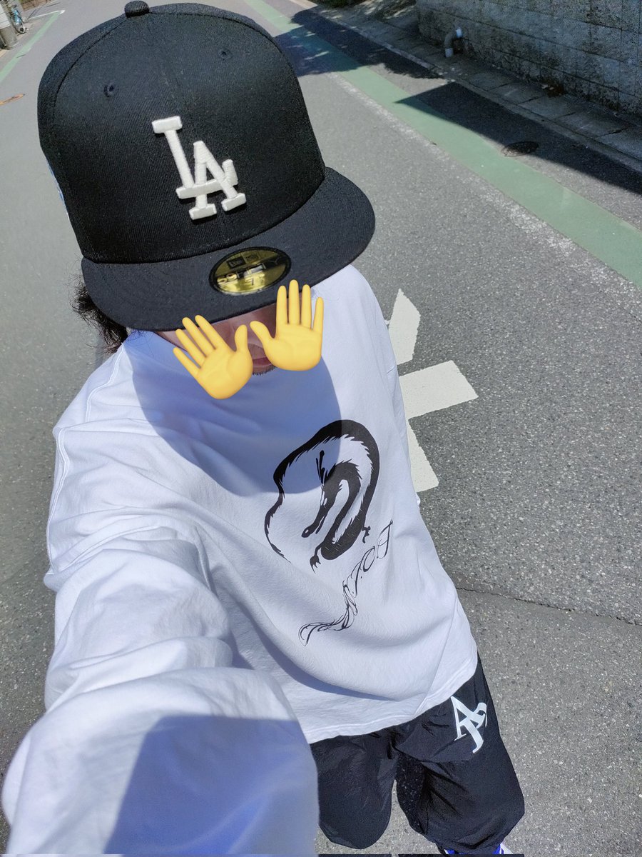 monstmosyu's tweet photo. ちょっとアディ活☀️
@addict_snkrs27 
@ub_addict https://t.co/I4zyni5UcD