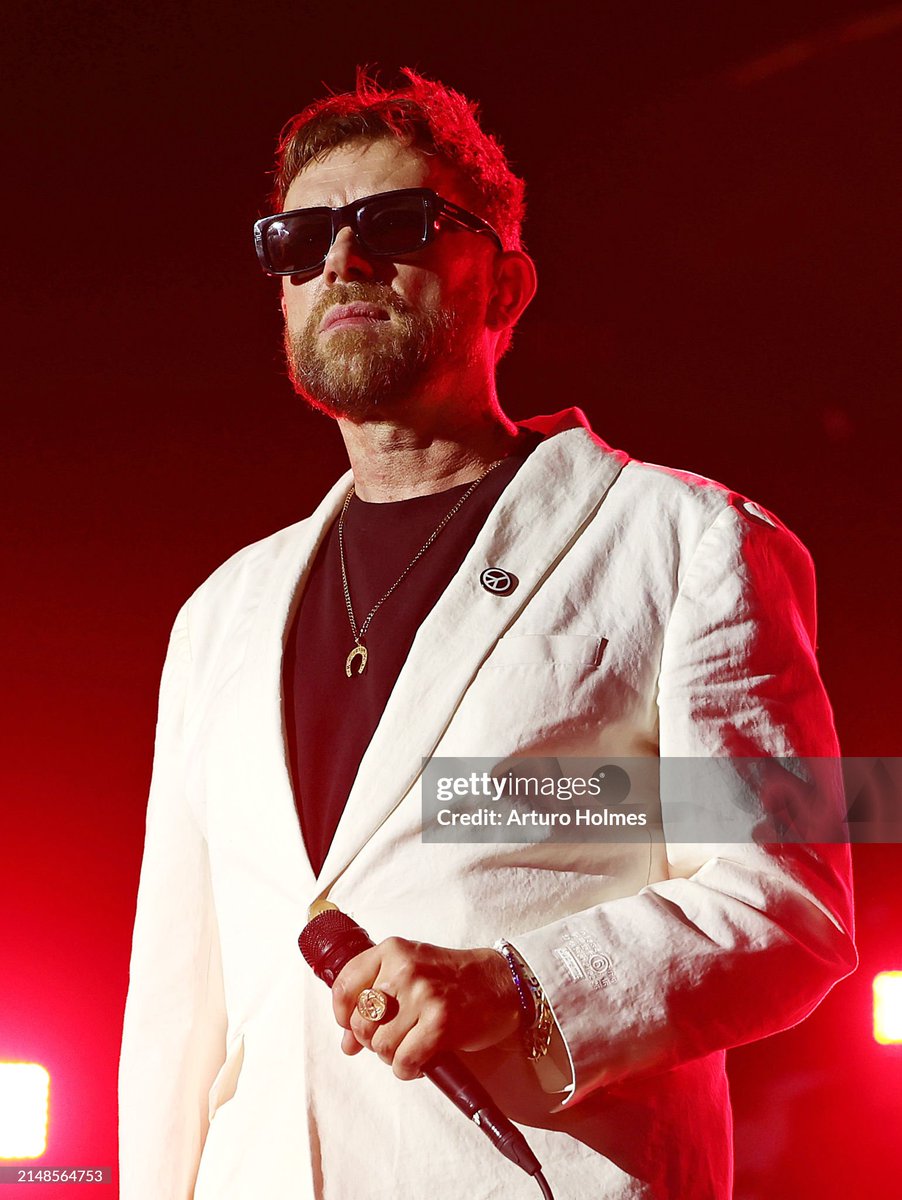 ashestomarss's tweet image. GOD