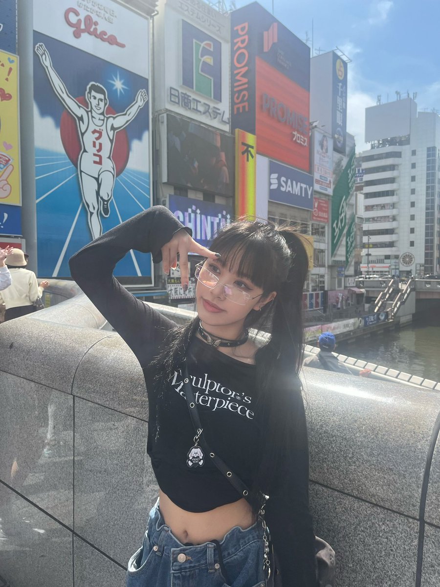 tzulingfiles's tweet photo. 📸 : bstage update (240413)

#ViV #비브 #TZULING #쯔링 https://t.co/ZPNVZVGFQg