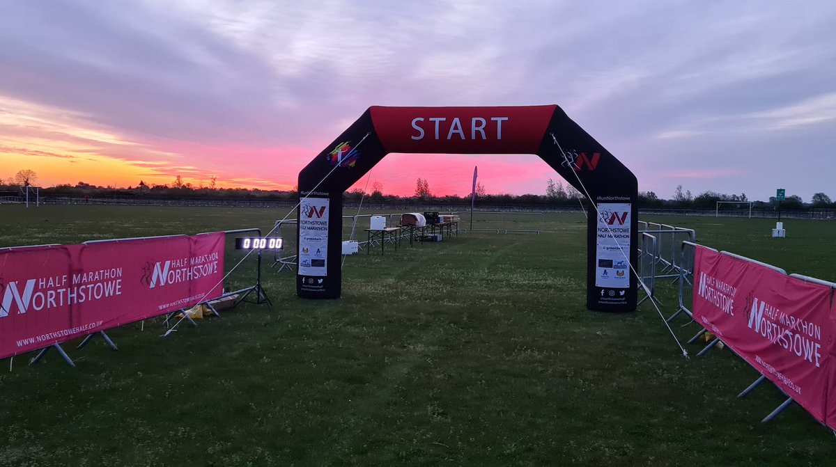 Good morning 🌄 It's going to be a beautiful day for running 🏃🏽‍♀️🏃‍♂️ Good luck 🤞 #northstowe #northstowehalfmarathon #running