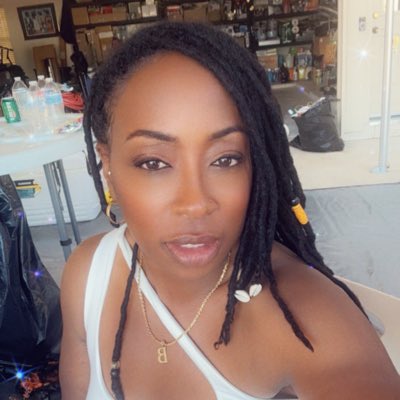 ms_bb_1978's tweet photo. #NewProfilePic https://t.co/wFHUOyFJQd