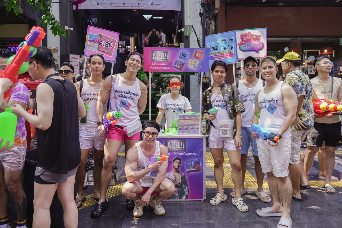 AIBU_CONDOM's tweet photo. เจอกันที่สีลมนะ #สงกรานต์2567กับดูมันดิ #สงกรานต์ #aibucondom #สงกรานต์สาดaibu https://t.co/SOAtCzVIDb