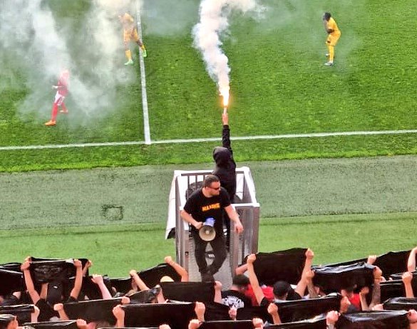 Un hommage réussi, merci à tous. 🙏🏼🕊️ En espérant que la commission de discipline fasse preuve d'intelligence pour une fois... #NopyroNoparty #hommage #vafc #RipJeanYves