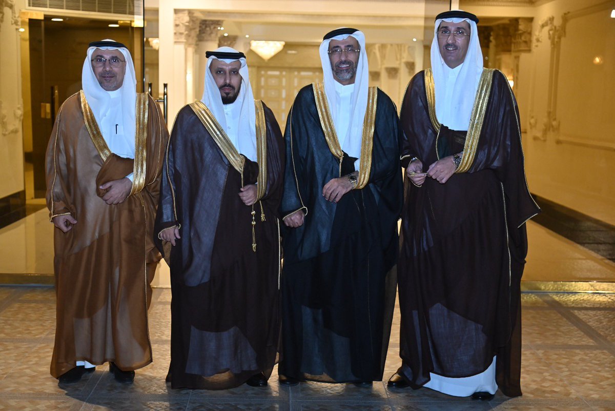 الزهراني والمالكي يحتفلون بزواج الشاب "محمد" في ليلة كان فيها العيد عيدين 
#صحيفة_النهار_السعودية 
#مجتمع_النهار 
annahar-news.com/news/single/86…