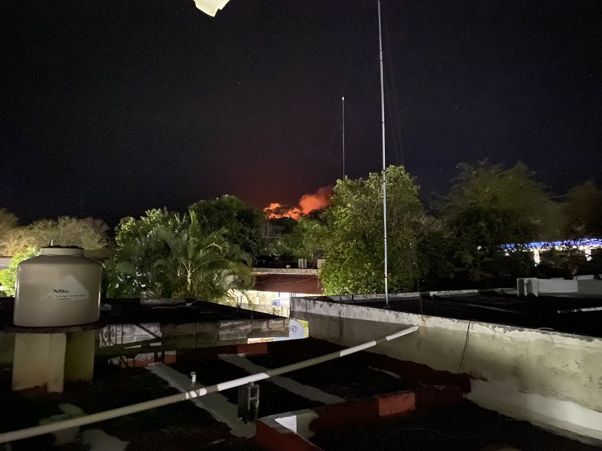 HECTOR_MTZ_HDZ's tweet photo. @CONAFUR. incendio forestal en Hecelchakán, Camp., en este momento https://t.co/qMBgMMhLWH
