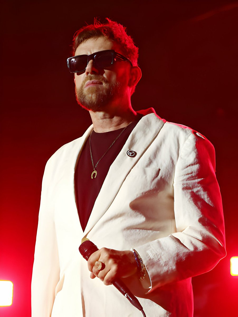 DamonUnofficial's tweet image. Blur at @coachella (weekend 1) Photos by Arturo Holmes.