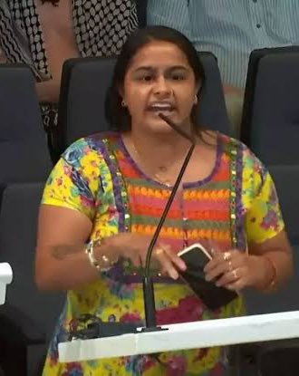 thehawkeyex's tweet photo. Pro-Palestine org United Front for Liberation unequivocally condemned Riddhi Patel's remark. Neither any org has offered $2mn bail bond so far.

Big lesson for woke lib: you are just an average useful idiot. Don't risk your life for a cause just because its trending on internet! https://t.co/TgoomSC1oO