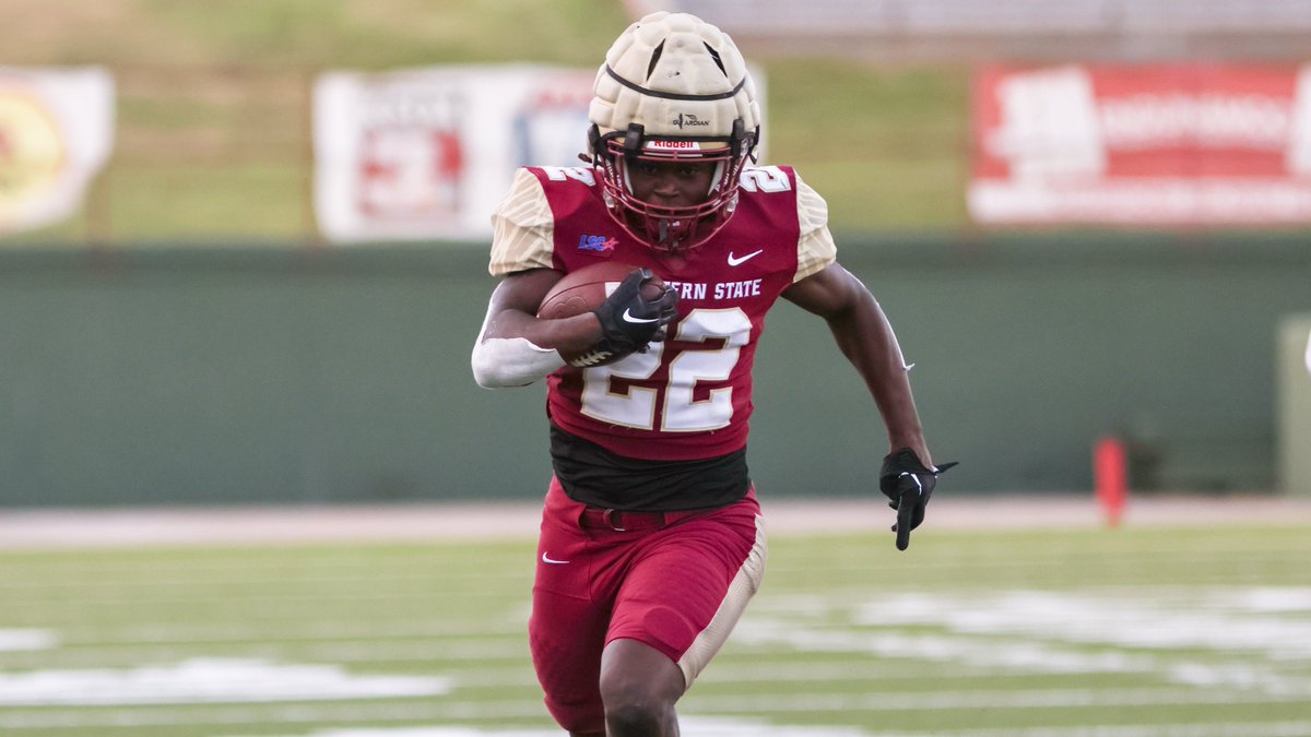 MSUMustangs's tweet photo. 🏈 RECAP | Abron, Maroon rushes past Gold in 34th Annual Maroon &amp; Gold Spring Game, 19-8  #StangGang 

🔗 https://t.co/BXkwsBZV6l https://t.co/Q9gzaqJTLx