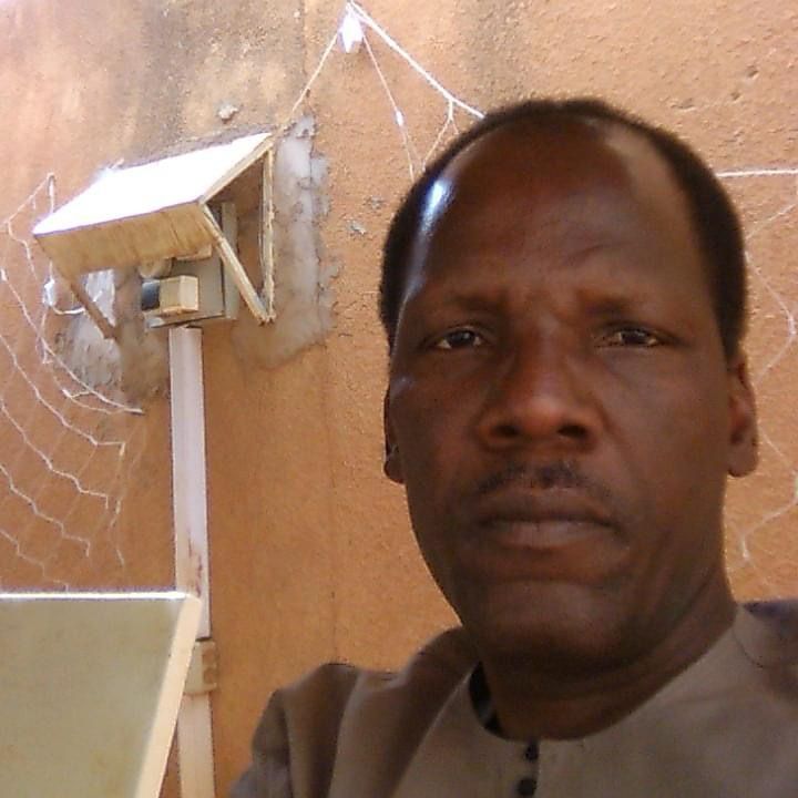 #Niger #Media #CNSP. Le journaliste et conseiller du Président Bazoum, Ousmane Toudou, a été interpellé hier dans la soirée. dans un hôtel de la capitale et conduit dans les locaux de la gendarmerie. On ne connait pas les raisons officielles de son arrestation. Mais selon…