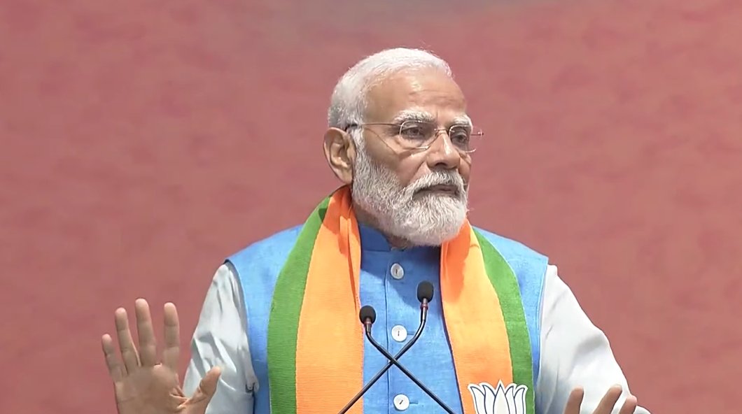 For the previous governments, URBANISATION was a CHALLENGE.

But for the Bharatiya Janata Party, URBANISATION is an OPPORTUNITY!

We will create new satellite towns, which will emerge as growth centres for the nation's development.

- PM @narendramodi 

#ModiKiGuarantee