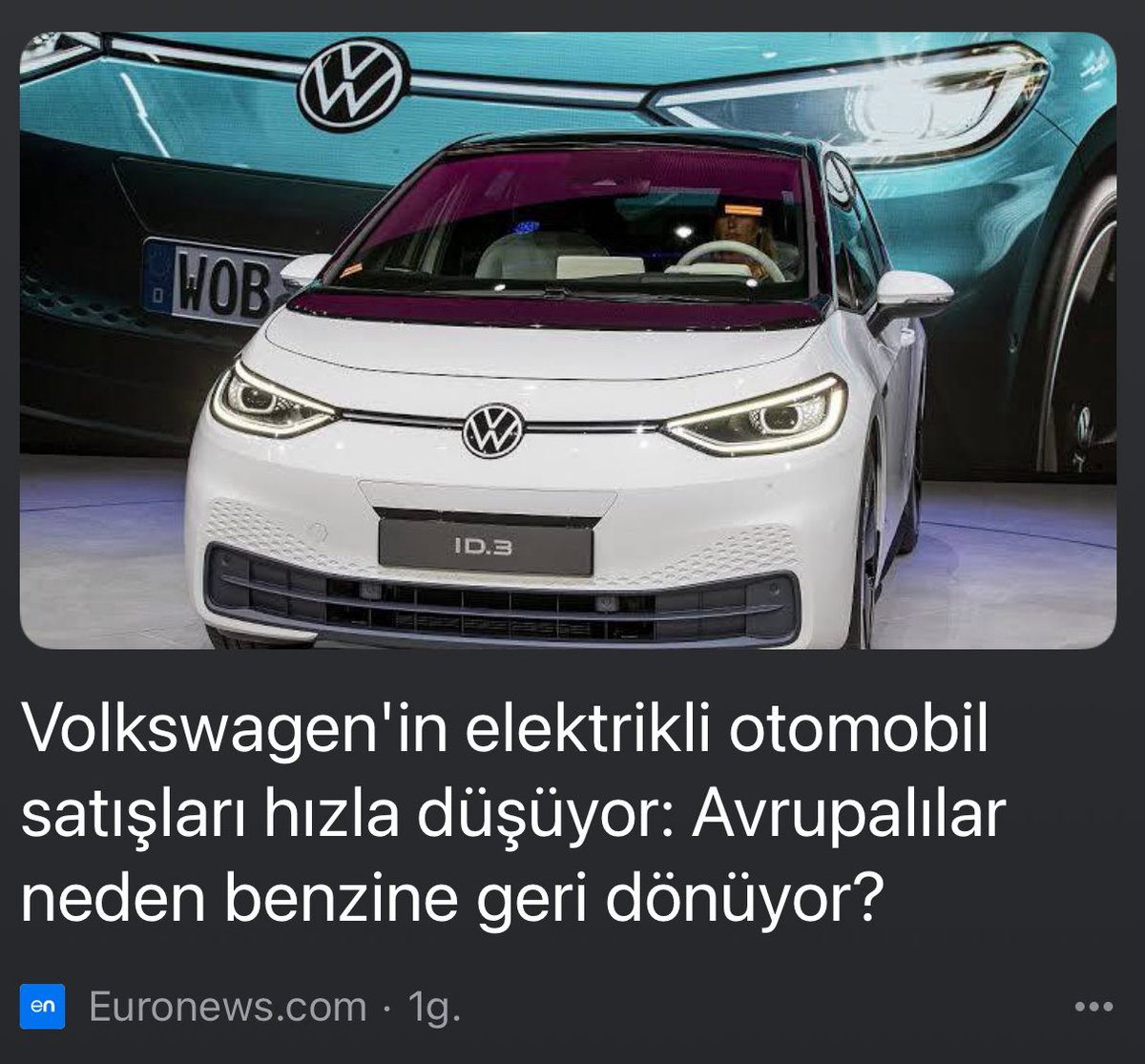 Yanlış olan elektrik motoru değil o motora güç veren pil teknolojisi.

1- Klima / ısıtıcı açma menzilin düşer.

2 - Soğuk havada pilin verimi çok düşer.

3 - Şarj süresi benzin dolumu ile kıyaslanamaz.

4 - Batarya tutuşma sorunları 

5 - Batarya değişim maliyetleri