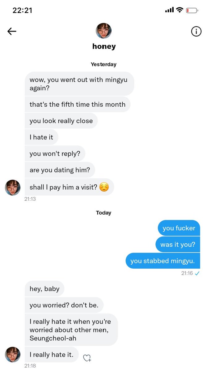 shiamiese's tweet photo. — a #jeongcheol stalker x stalker few tweets au

I'm your biggest fan, I'll follow you until you love me. https://t.co/KSf6q4ASKi