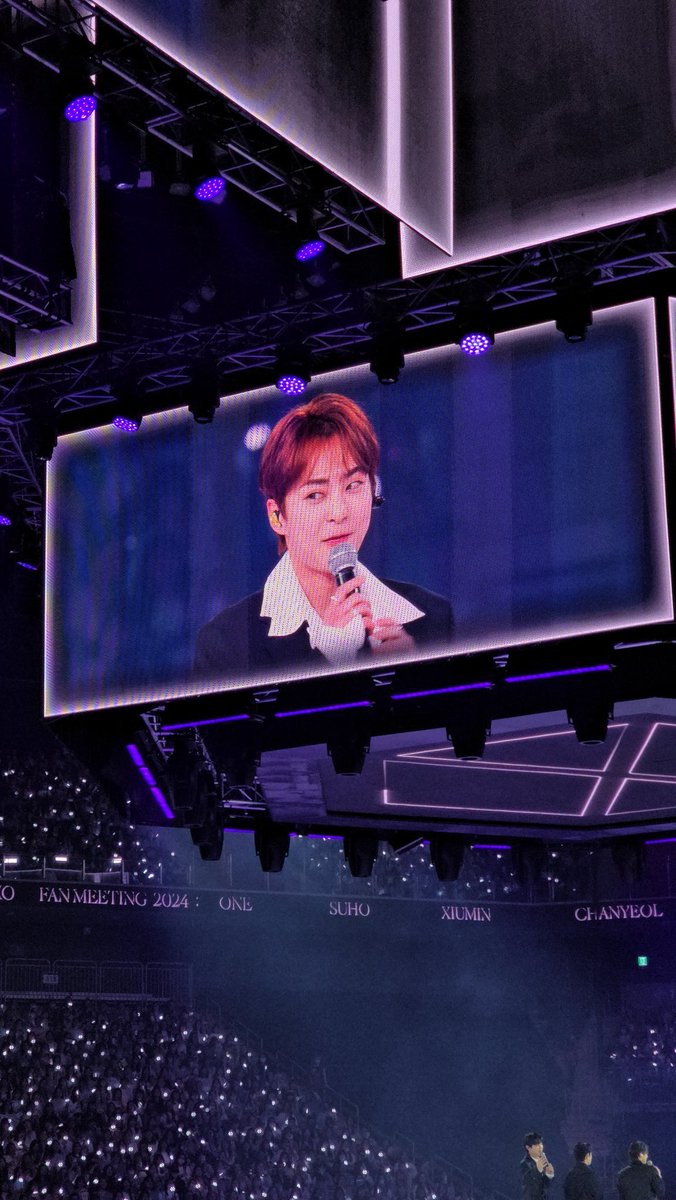 XIUxiuo0o's tweet photo. 시우민 너무 귀엽자나ㅠㅠ https://t.co/lTJRLheFTL