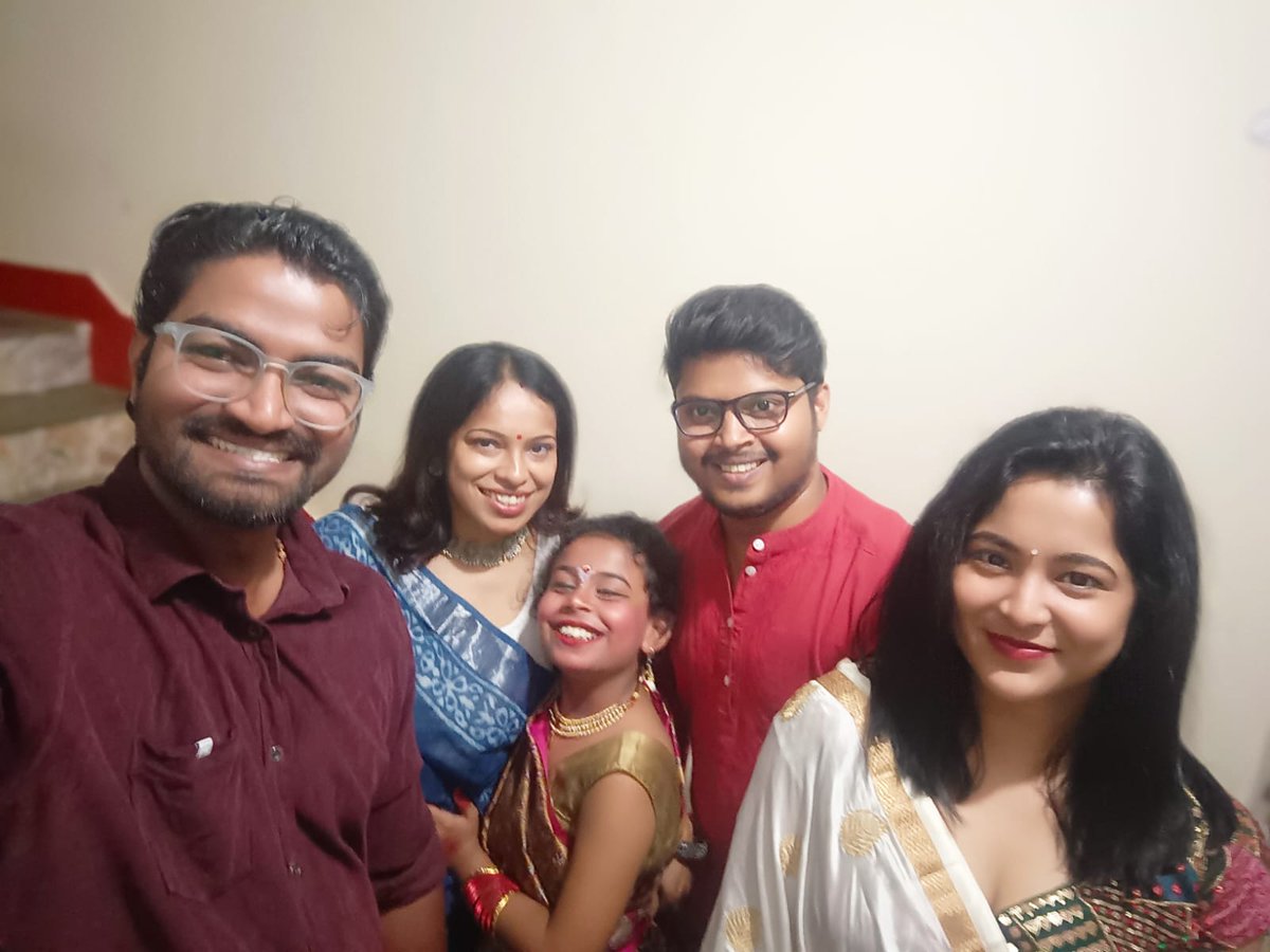 dibyamrit's tweet photo. Subho Noboborsho! 🌸 
Today marks the first day of the Bengali New Year, 'Pohela Boishakh'. A day filled with nostalgia for all 90s kids, receiving calendars &amp; sweets from local shops. 

Celebrating with teammates!! 
#PohelaBoishakh #SubhoNoboBorsho https://t.co/IX0lJlf0Z9