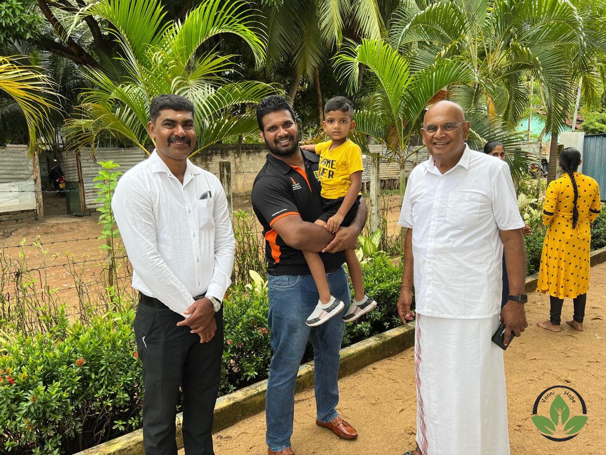 VanniHope_'s tweet photo. π± Big news from Vanni Hope! We've reopened the @FOGoodnessΒ Heartbeat Empowerment Centre in Ampara, now run by our team. Focusing on free STEM and language education to boost job opportunities for the community.
#VanniHope #Ampara https://t.co/Zm1vxR4vfd
