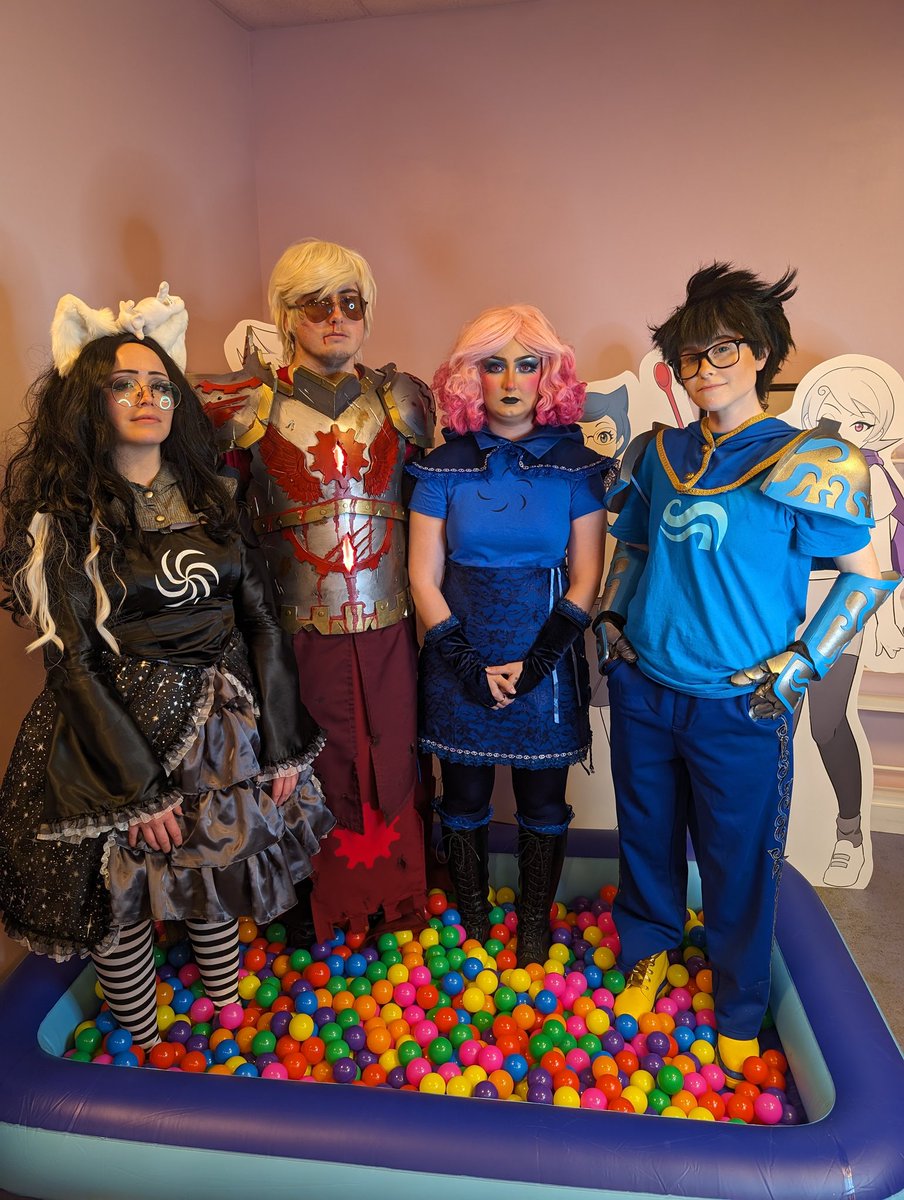 RequiemCafe's tweet photo. I'm gonna tell my kids this was Weezer https://t.co/wJh2yKeptY
